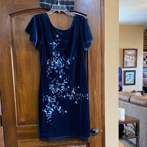 White House Black Market Dark Blue Floral Midi Dress